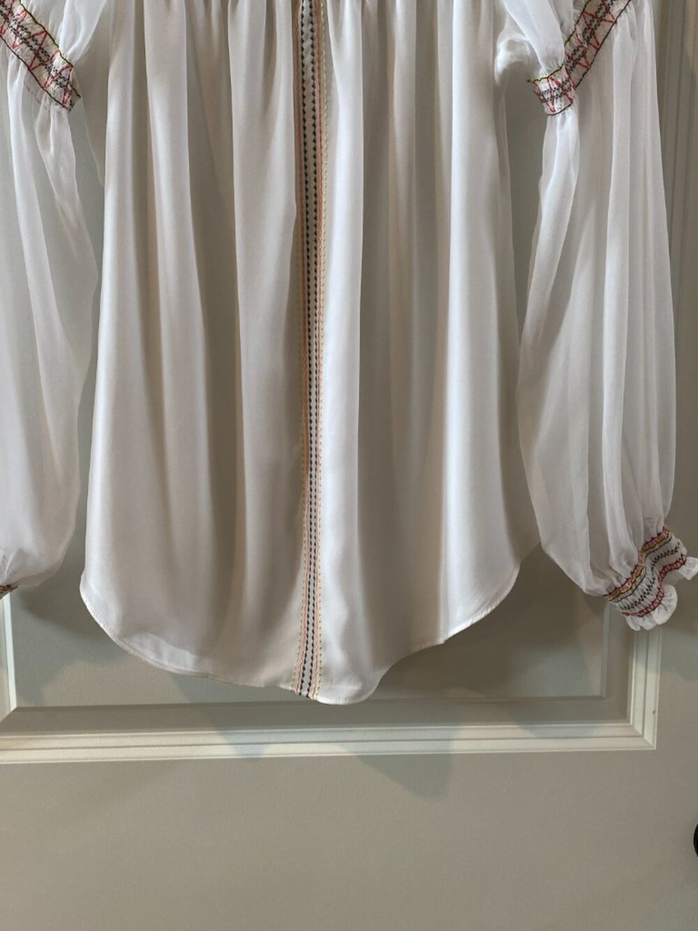 WHBM White Off Shoulder Smocked Peasant Top Size Medium - Picture 5 of 9